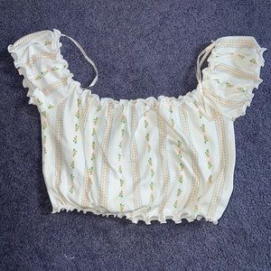 Cute frilly crop top